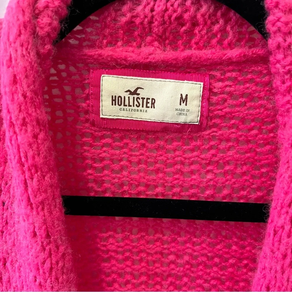 Hollister Bright Pink Knitted Cardigan size M